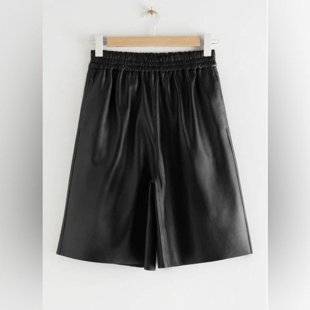 & Other Stories Pull-on lambskin Leather Shorts
